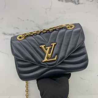 LOUIS VUITTON BAG  NEW WAVE PM CHAIN SHOULDER RFID M20687