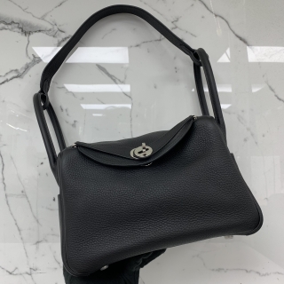 HERMES BAG LINDY 26 CLEMENCE NOIR PHW U STAMP UNS216ZP