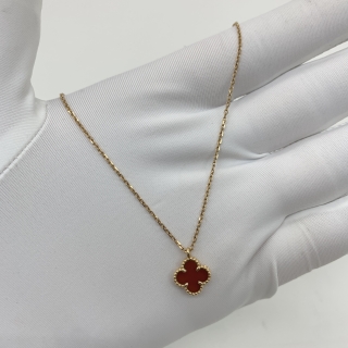 VAN CLEEF & ARPELS FINE JEWELRY NECKLACE SWEET ALHAMBRA CARNELIAN 750 W/CERT 2018 2.92G JA482988
