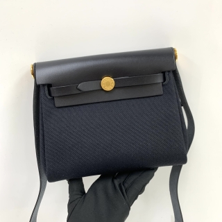 HERMES BAG HERBAG H086430CCAA ZIP 20 TOILE MILITAIRE/VACHE HUNTER BLACK PHW K STAMP KBT011TD