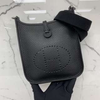 HERMES BAG EVELYN 16 MINI TPM CLEMENCE W STAMP SHW BLACK W BS 006ZB