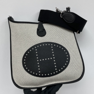 HERMES BAG EVELYN III 29CM Y STAMP BLACK/WHITE YFA 006 AA