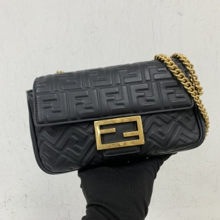 FENDI BAG BAGUETTE 8BR298 CHAIN MINI 2WAY BLACK