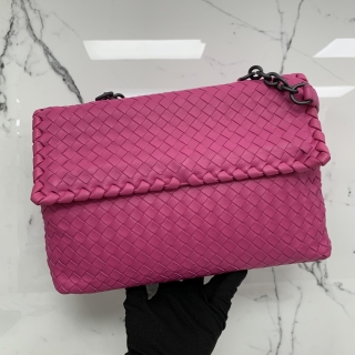 BOTTEGA VENETA BAG OLYMPIA CHAIN HOT PINK