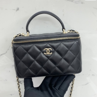CHANEL BAG MATELASSE LAMBSKIN VANITY CHAIN SHOULDER NO.31 W/CARD AP2199 31622688