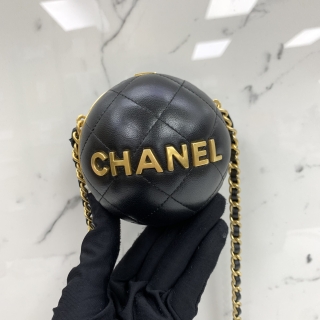 CHANEL BAG MATELASSE LAMBSKIN SPHERE MINAUDIERE BASKET BALL CHAIN CROSSBODY BLACK GHW H60HG86E