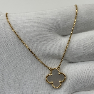 VAN CLEEF & ARPELS FINE JEWELRY NECKLACE VCARA45900 VINTAGE ALHAMBRA YG750 WHITE MOP 5.15G W/CERT & INVOICE (YEAR 2022) JD882483