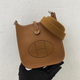 HERMES BAG EVELYN 16 AMAZONE TAURILLON CLEMENCE GOLD GHW K STAMP
