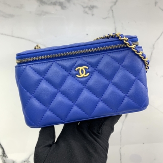 CHANEL BAG LAMBSKIN PEARL CRUSH VANITY WITH MIRROR RFID 15.5CM