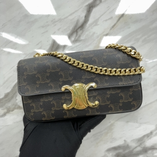 CELINE BAG TRIOMPHE CHAIN ONE SHOULDER GHW