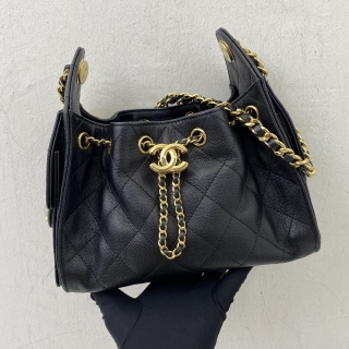 CHANEL BAG CAVIAR SKIN AS5631 CHANEL25 MINI HOBO BLACK GHW MICROCHIPPED W/RECEIPT 2026