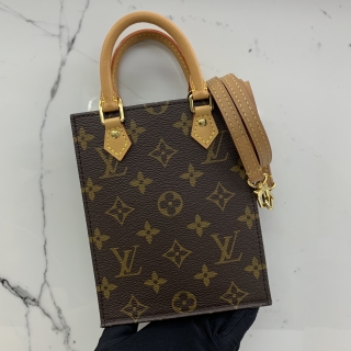 LOUIS VUITTON BAG MONOGRAM M69442 PETIT SAC PLAT