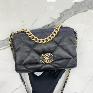 CHANEL BAG CHANEL19 AS1160 SMALL GHW NO.30 W/CARD