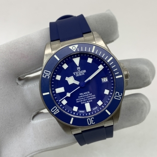 TUDOR WATCH PELAGOS 25600T BLUE FACE W/BOX NO CARD, EXTRA STRAPS 90T89C2