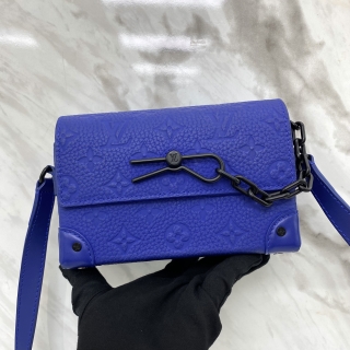LOUIS VUITTON BAG TAURILLON M82571 MONOGRAM STEAMER WEARABLE WALLET SHOULDER RFID