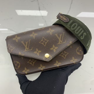 LOUIS VUITTON BAG MONOGRAM M80091 FELICIE STRAP AND GO RFID