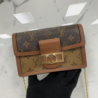LOUIS VUITTON BAG MONOGRAM M68746 DAUPHINE CHAIN WALLET RFID