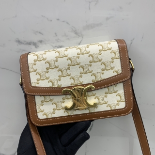 CELINE BAG TRIOMPHE TEEN SHOULDER WHITE F-CE-4252