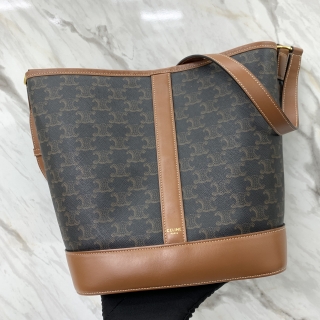 CELINE BAG TRIOMPHE MEDIUM BUCKET SHOULDER