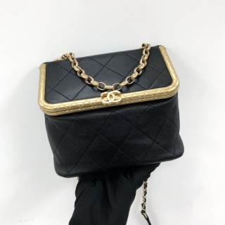 CHANEL BAG LAMBSKIN AS1886 MY CRUSH KISSLOCK VANITY 2WAY BLACK GHW NO.30 WITH CARD 30242585