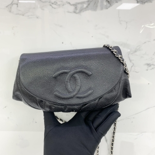 CHANEL BAG HALF MOON CAVIAR SKIN CHAIN SHOULDER NO.18 NO CARD 1818613844