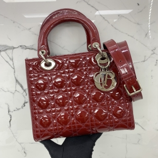 DIOR BAG MEDIUM PATENT RED ZIP VERSION NYLON