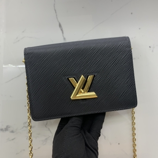 LOUIS VUITTON BAG EPI TWIST BELT CHAIN WALLET RFID M68750
