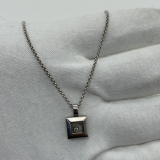 CHOPARD FINE JEWELRY NECKLACE WG750 2014 CERT SQUARE PENDANT HAPPY DIAMOND 1PD*0.05CT 9.33G