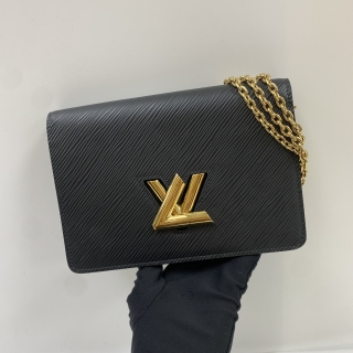 LOUIS VUITTON BAG EPI M68750 TWIST BELT CHAIN WALLET BLACK GHW