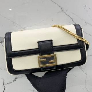 FENDI BAG BAGUETTE 8BR783 CHAIN BAGUETTE MAMMA
