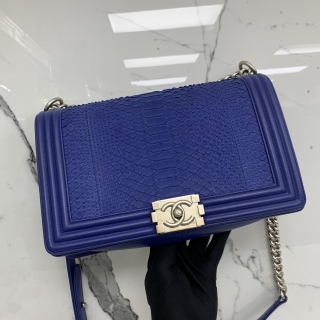 CHANEL BAG BOY 28CM PYTHON BLUE. NO20