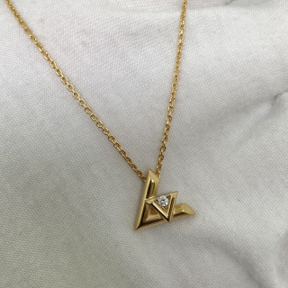 LOUIS VUITTON ACCESSORY  VOLT ONE SMALL NECKLACE PENDANT YG DIAMOND