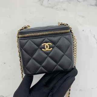 CHANEL BAG VANITY MATELASSE LAMBSKIN AP2931 VANITY CHAIN SHOULDER MICROCHIP LPE7JH6J