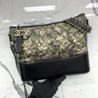 CHANEL BAG GABRIELLE MEDIUM BLACK AND GOLD LEATHER CHAIN SHOULDER NO.16 W/O CARD 26785446