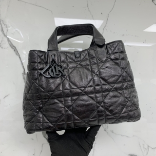 DIOR BAG CANNAGE MAXICANNAGE TOUJOUR MEDIUM DISTRESSED CALF SKIN BLACK SOBLACK BHW 09-MA-0223