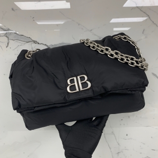 BALENCIAGA BAG 765945 MONACO CHAIN PUFFER BLACK