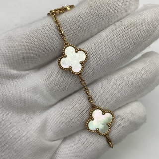 VAN CLEEF & ARPELS FINE JEWELRY BRACELET VINTAGE ALHAMBRA 5 MOTIF MOP YG750 11.64GW/CERT 2013 JB329424