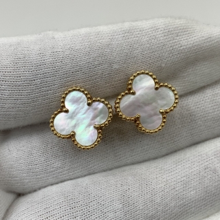 VAN CLEEF & ARPELS FINE JEWELRY EARRINGS YG750 ALHAMBRA MOP VINTAGE FULLSET 2024 7.53G JG98128