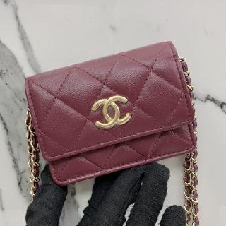 CHANEL BAG LAMBSKIN CARD HOLDER WITH CHAIN GHW MICROCHIPPED 23S U96ULL01