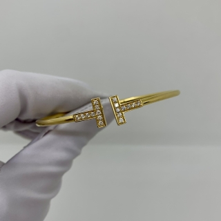 TIFFANY FINE JEWELRY BRACELET T WIRE DIAMOND AU750 BANGLE 7.95G