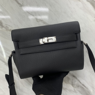 HERMES BAG KELLY KELLY MESSENGER PM TOGO BLACK PHW K STAMP