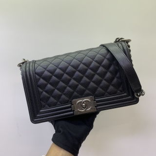 CHANEL BAG BOY CAVIAR 25CM MEDIUM BLACK SHW MICROCHIPPED