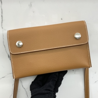 HERMES BAG  HERMESNAP WALLET SHOULDER W STAMP GOLD EPSOM