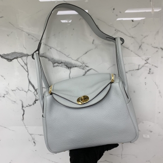 HERMES BAG LINDY 26 TAURILLON CLEMENCE BLUE PALE GHW W STAMP