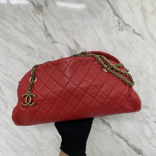 CHANEL BAG MATELASSE MADEMOISELLE BOWLING CHAIN SHOULDER RED NO.15 W/CARD