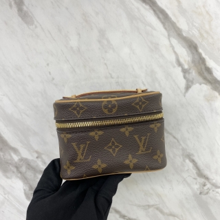 LOUIS VUITTON SLG MONOGRAM NICE NANO VANITY