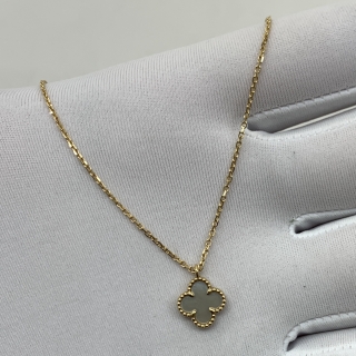 VAN CLEEF & ARPELS FINE JEWELRY NECKLACE SWEET ALHAMBRA MOTHER OF PEARL MOP 2.96G YG750 (FULL SET 2024) VCARF69100 JG385161