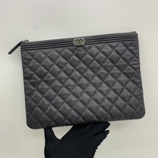 CHANEL SLG BOY CLUTCH SHW NO.26 W CARD 26890641
