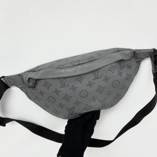 LOUIS VUITTON BAG SHADOW BUMBAG RFID M46108