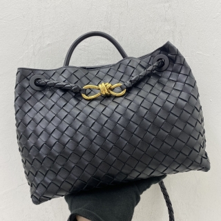 BOTTEGA VENETA BAG ANDIAMO MEDIUM BLACK 2WAY 30CM